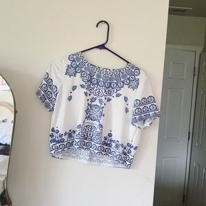 Porcelain print crop top